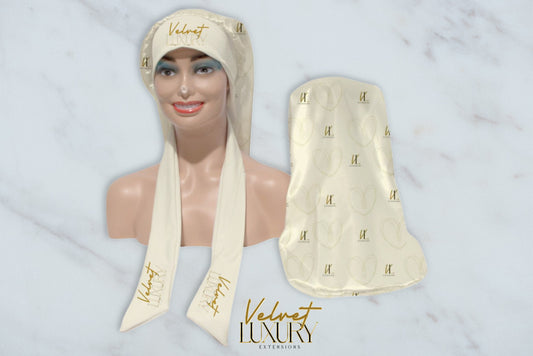 Silk bonnet